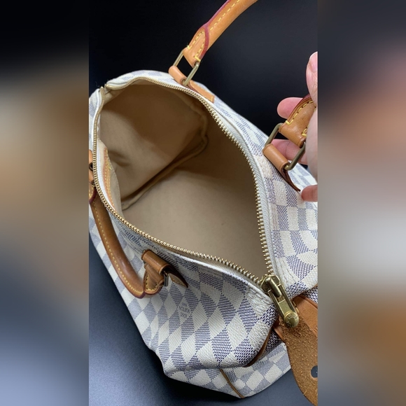 Pre-loved authentic LV speedy azur size25 - Picture 6 of 13